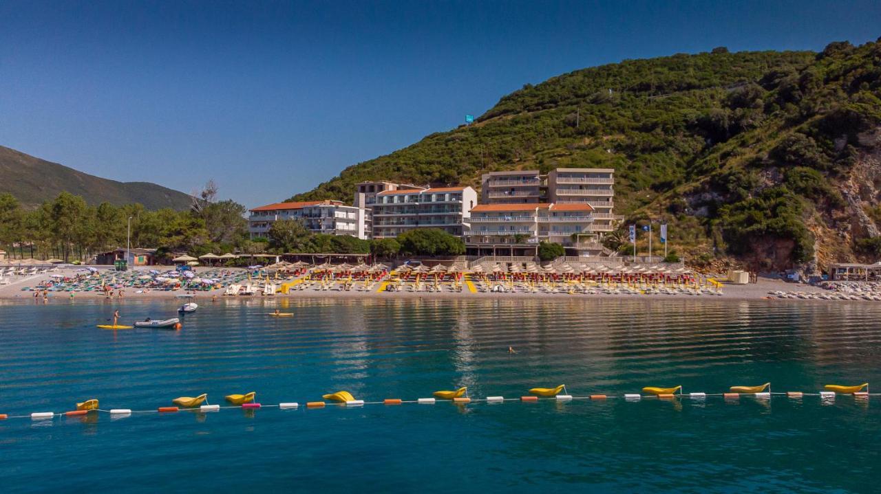 Poseidon The Beach Hotel Budva Exterior foto