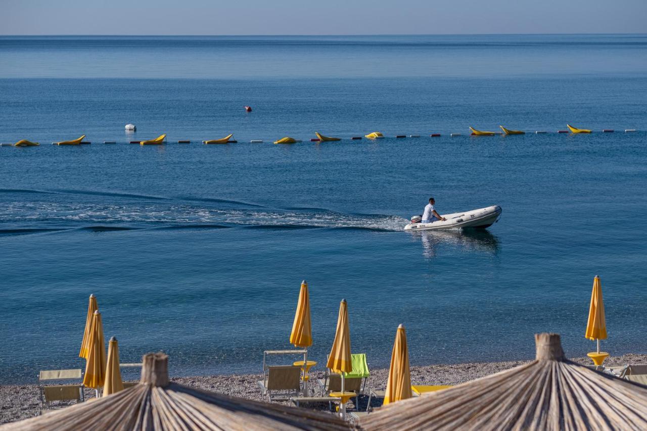 Poseidon The Beach Hotel Budva Exterior foto